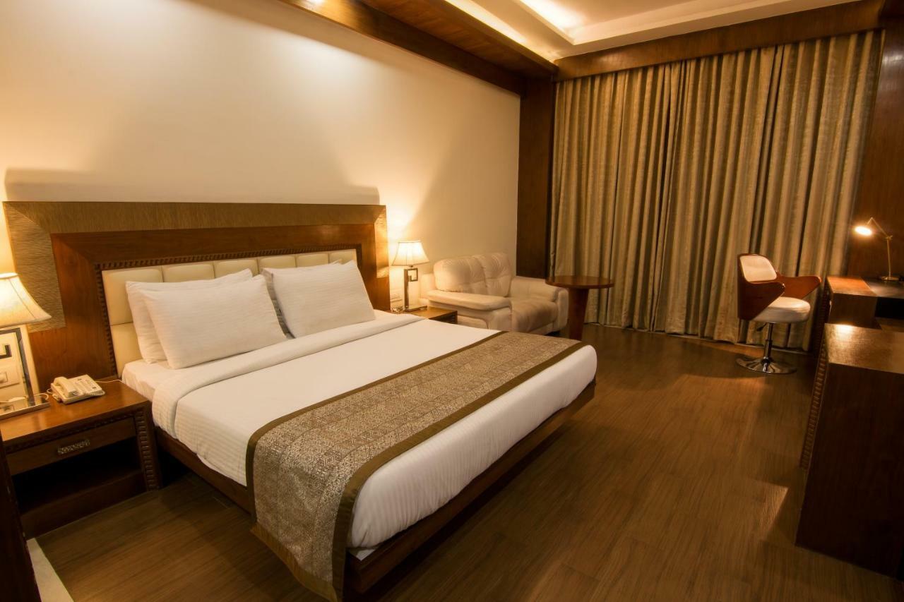 Grand Imperial Resort Mussoorie Esterno foto